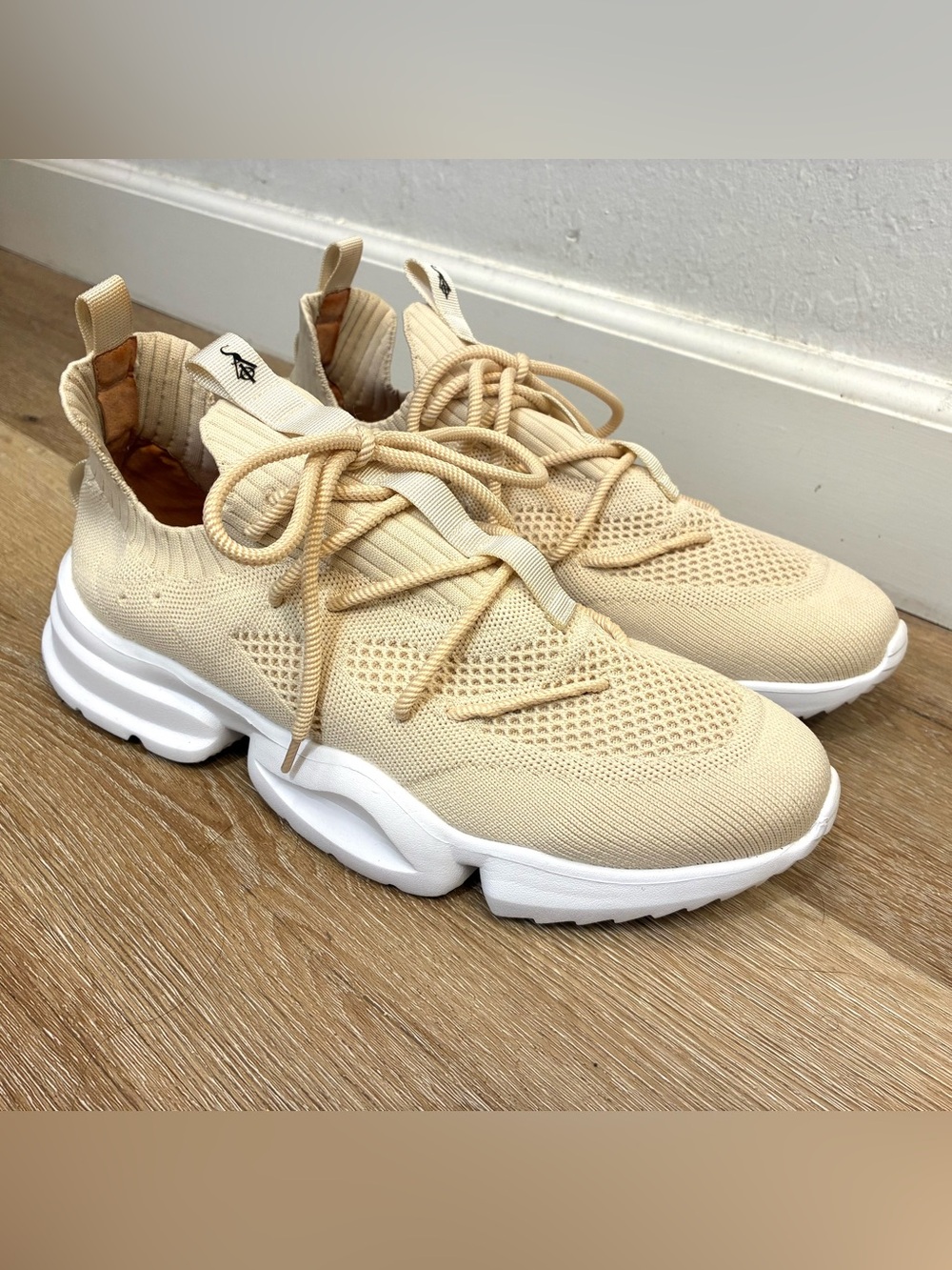 SIA Collective CV 0.02 Low Cream Ivory Beige Mens Shoes Size 13 
(Worn One Time)